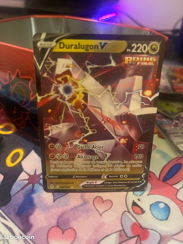Duralugon v Evolution céleste Pokémon (image 1)