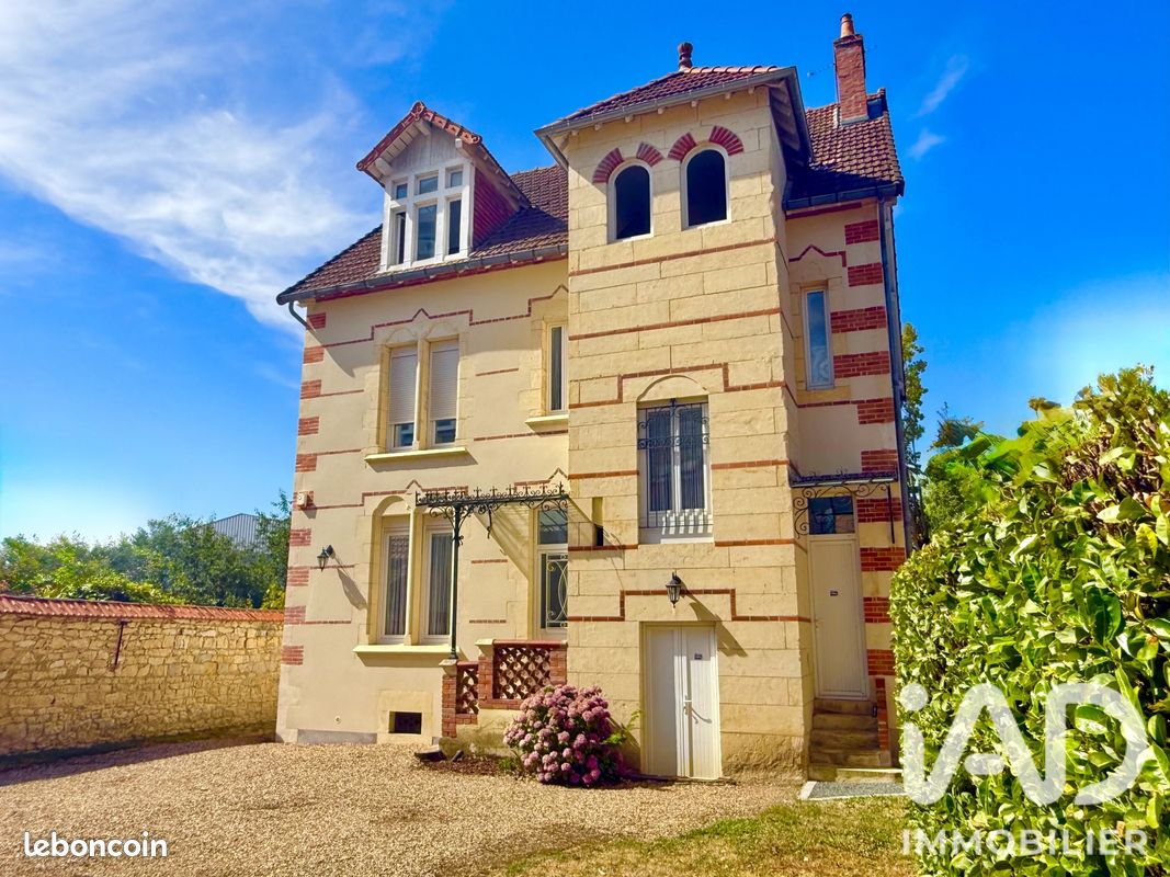 Maison 8 pièces 208 m² · à Nevers · 208 m² · 359 000 €