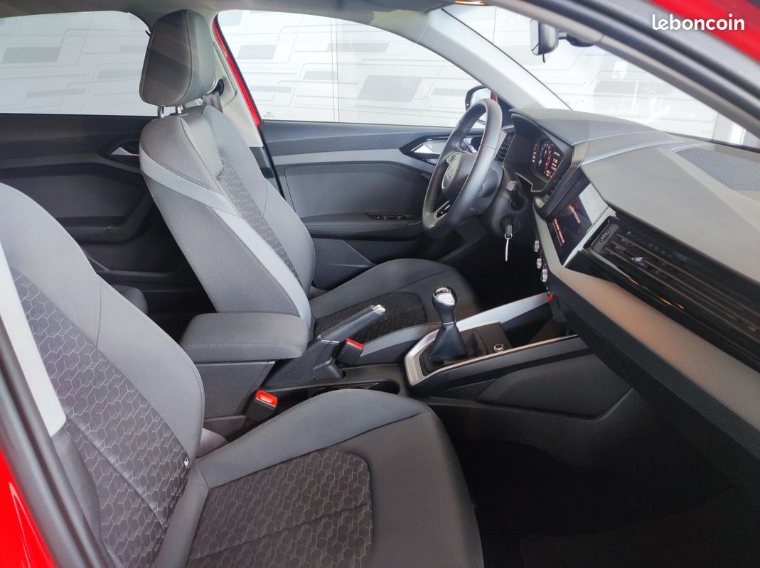 AUDI A1 Sportback 25 TFSI 95 ch BVM5 Advanced (image 4)