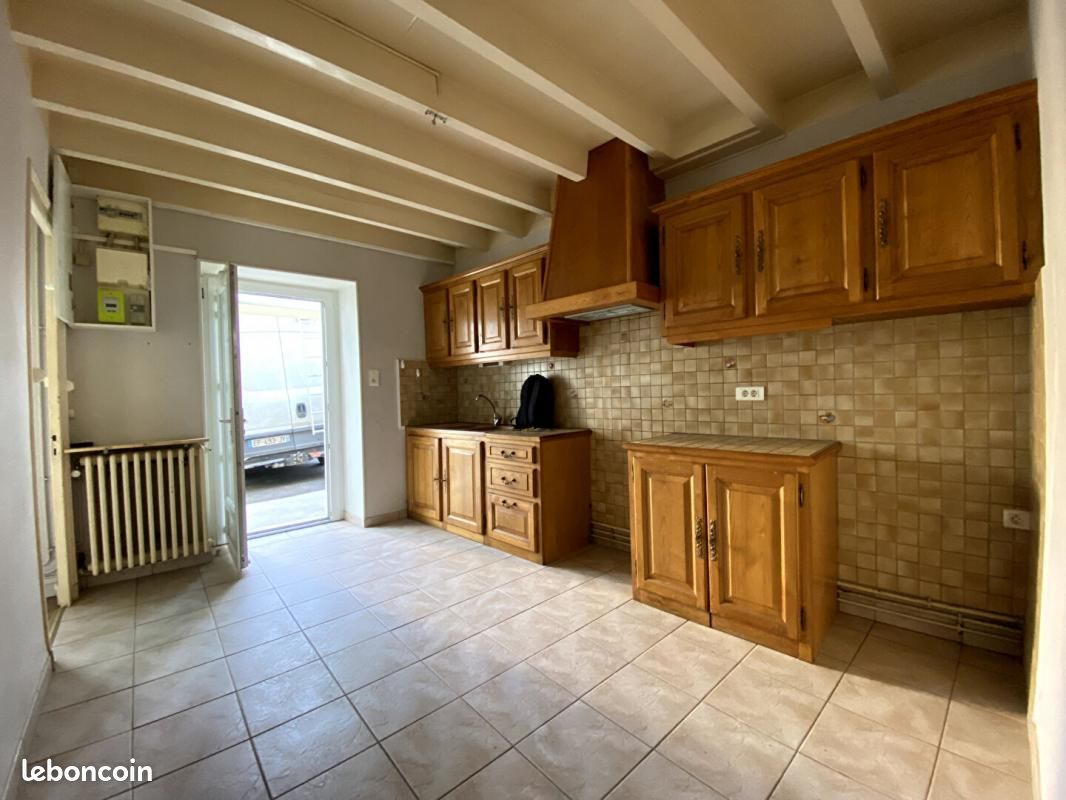 Maison 13 pièces 238 m² - Saint-Michel 16470 (image principale 15)