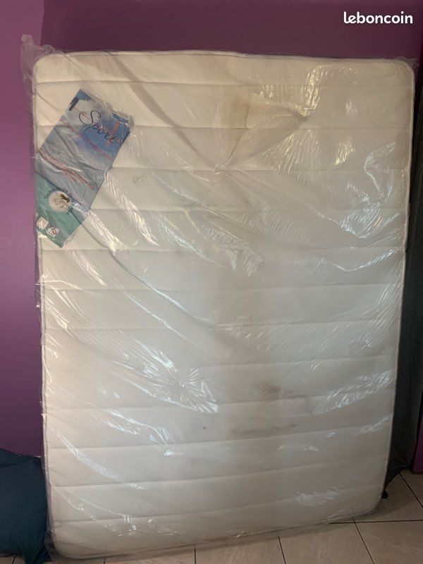 Matelas 2 personnes prix négociable (image 1)
