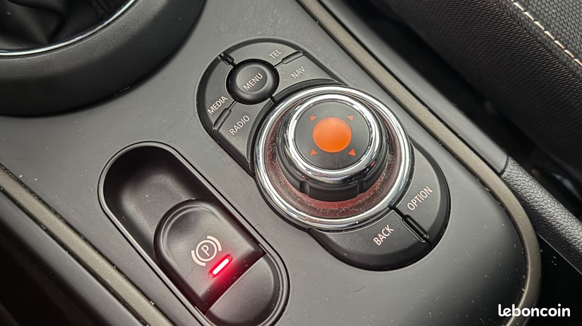 MINI COUNTRYMAN 1.5 D 116 ONe (image 24)