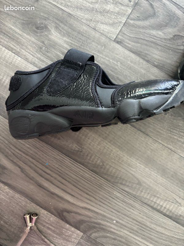 Nike air rift (image 1)