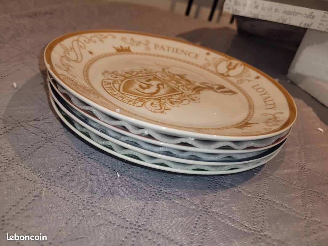 Assiette Rare Harry Potter – La Fortune De La Famille Potter (Parfait état)