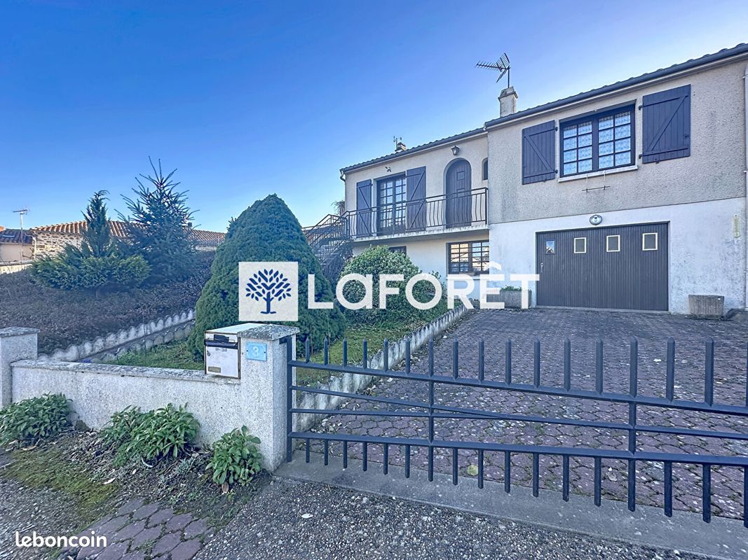 Maison 4 pièces 83 m² · à Cerizay · 83 m² · 130 000 €