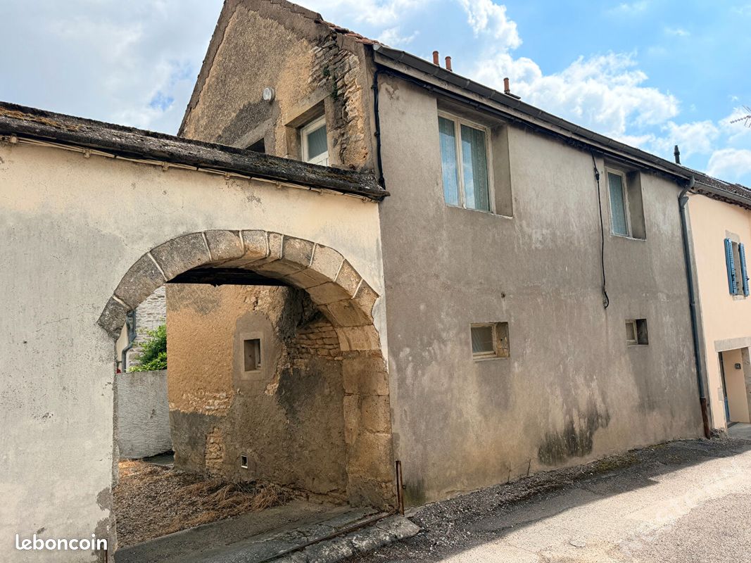 Maison 4 pièces 80 m² · à Volnay · 80 m² · 99 000 €