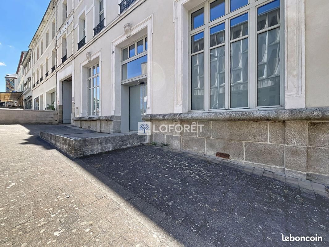 Immeuble 623 m² · à Parthenay · 623 m² · 1 219 000 €