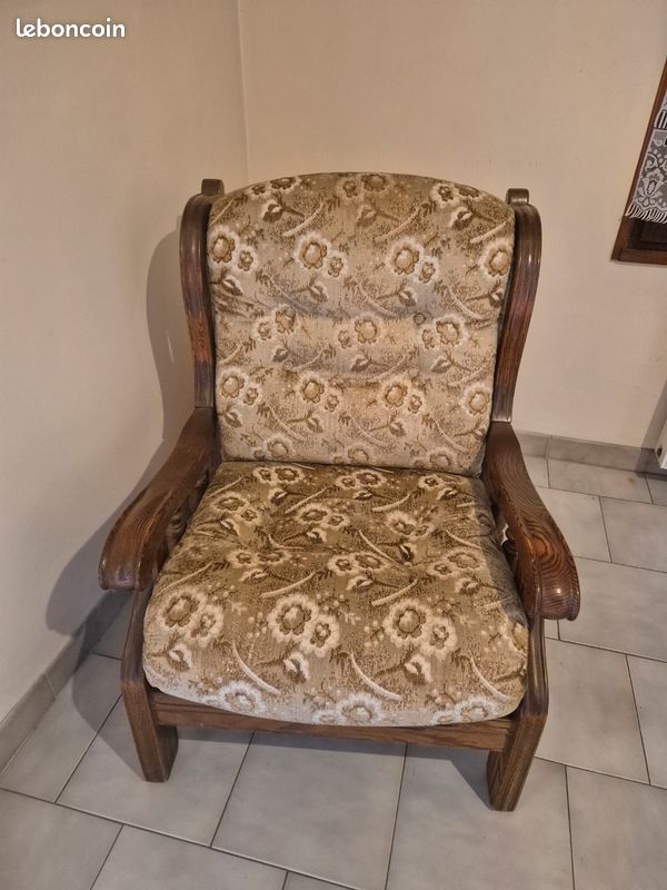 Fauteuil confortable (image 1)