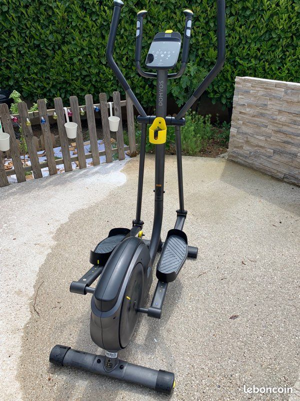 Vélo elliptique Décathlon Domyos 500 connecté Sport Plein air