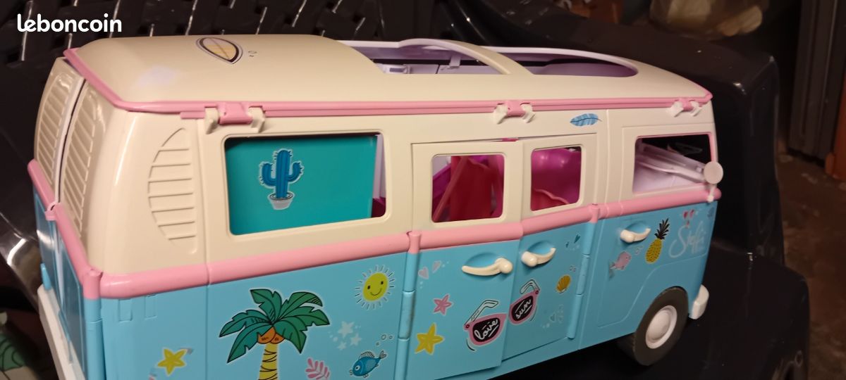 Camionnette poupée + accessoires (image 2)