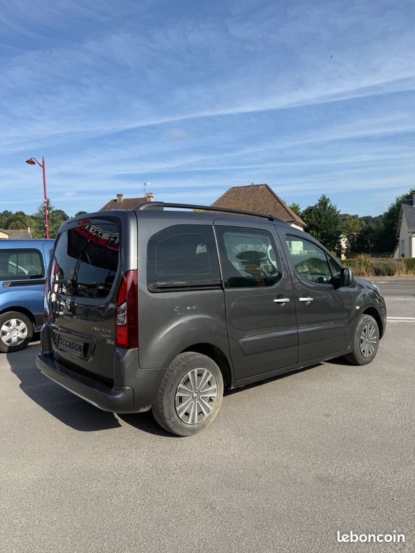Peugeot Partner 1.6hdi 75 2eme main excellent etat (image 8)