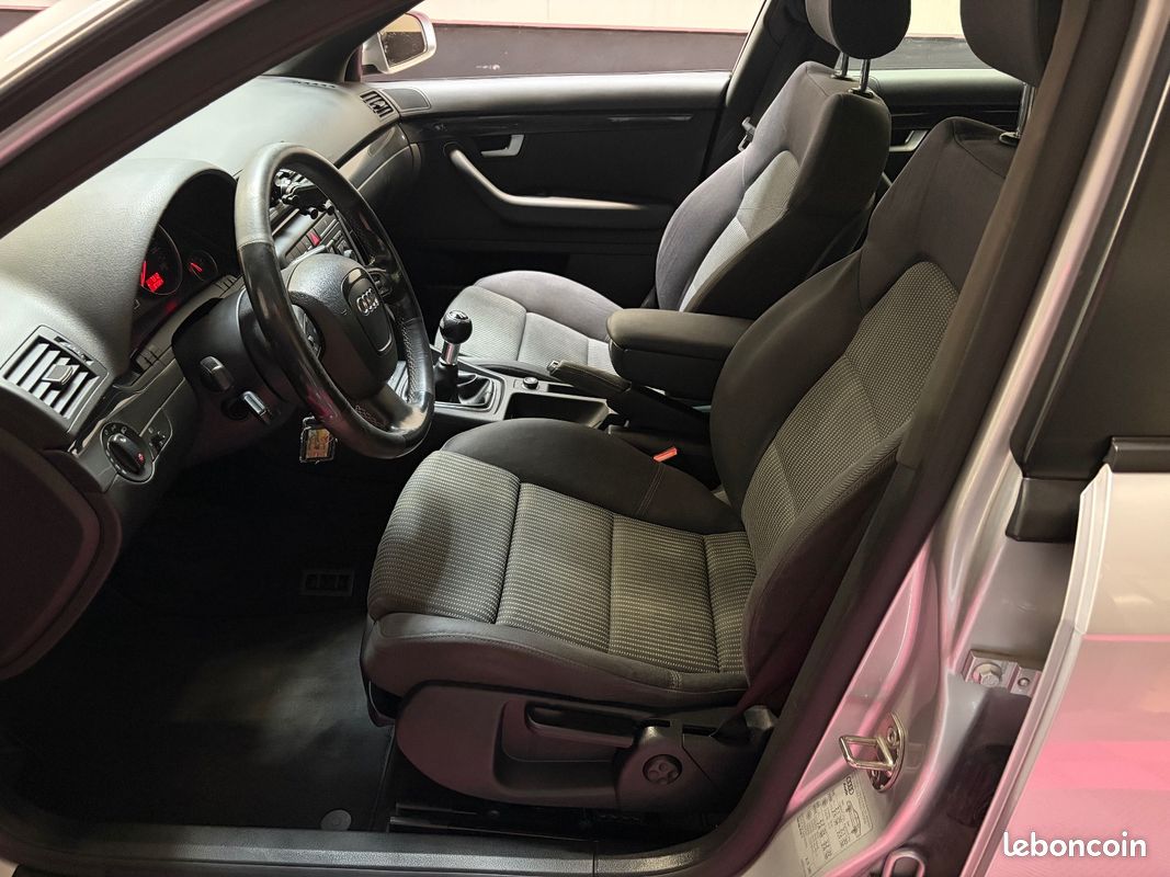 AUDI A4 A4 1.9 TDI S-Line / Carnet complet (image 17)
