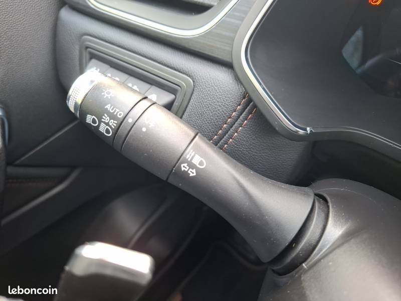 Renault Captur TCe 140 EDC Initiale Paris (image 25)