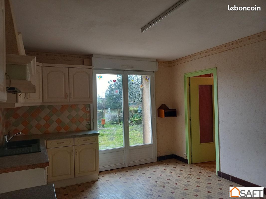 Maison 6 pièces 118 m² - Bressuire 79300 (image principale 3)