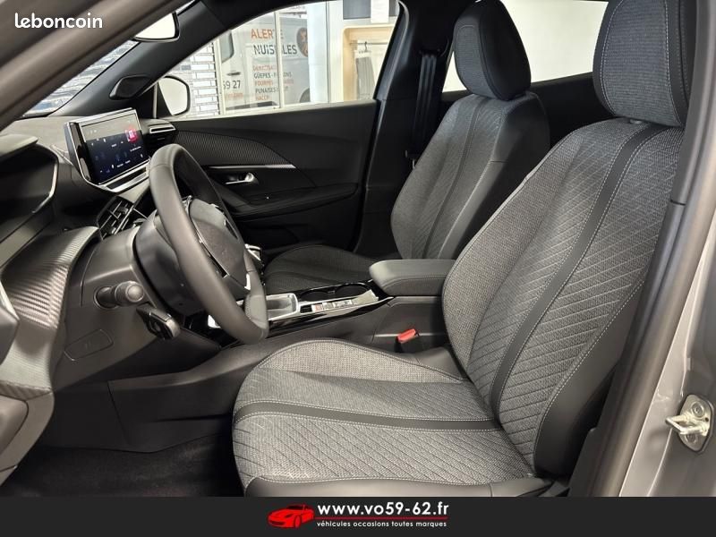 Peugeot 2008 1.2 100ch S&S Allure (image 9)