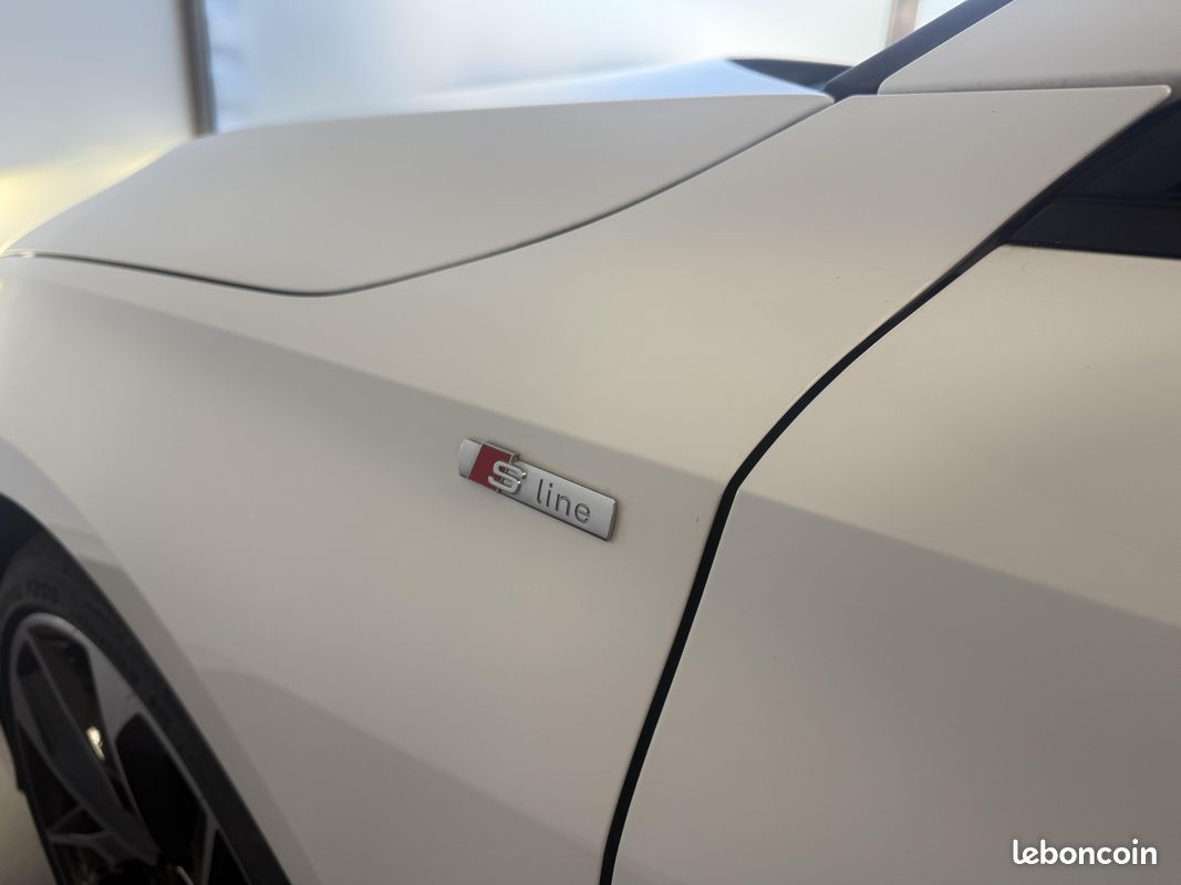 AUDI A3 Sportback 35 TDI 150 S tronic 7 S Line (image 32)