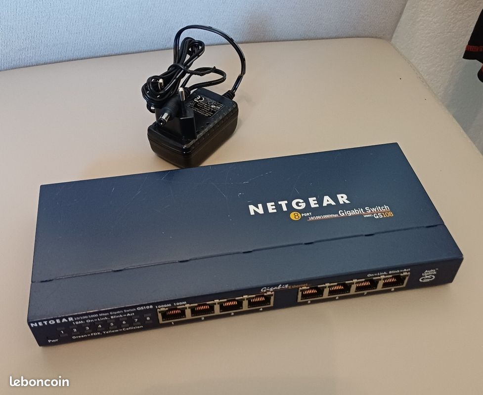 Netgear Prosafe Gigabit Switch GS108 (Gebraucht) in Grüningen für CHF