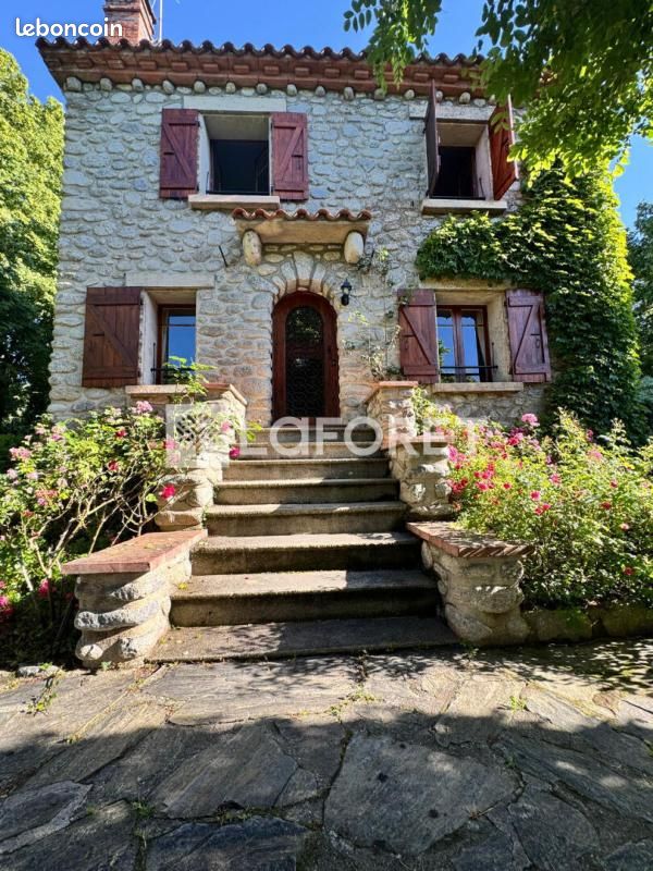 Maison 7 pièces 143 m² · à Prats-de-Mollo-la-Preste · 143 m² · 378 000 €