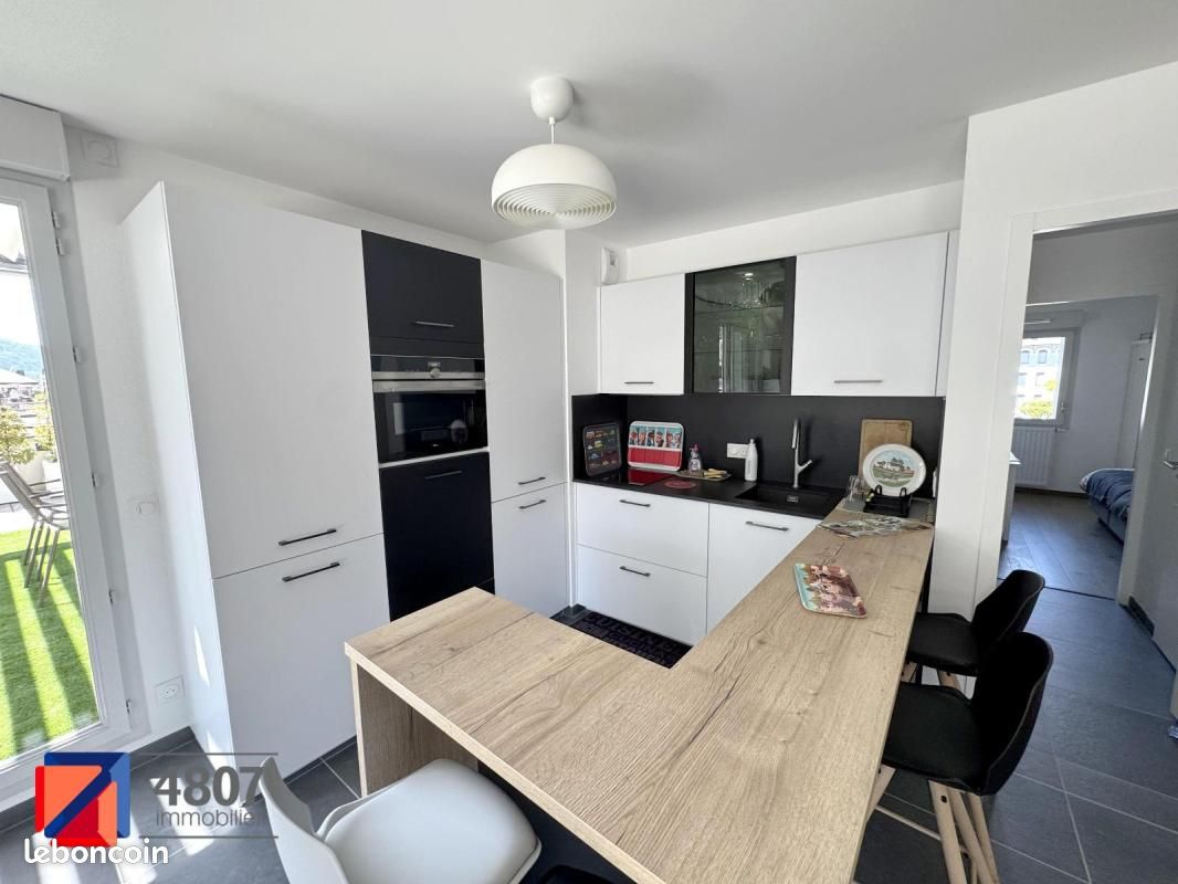 Appartement 5 pièces 108 m² · à Cluses · 108 m² · 1 850 €
