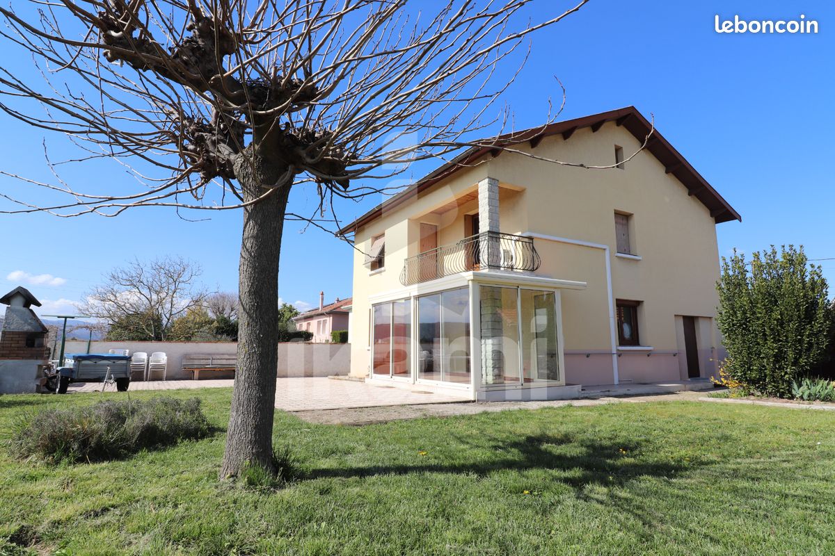 Maison 7 pièces 130 m² · à Saint-Rambert-d'Albon · 130 m² · 242 000 €