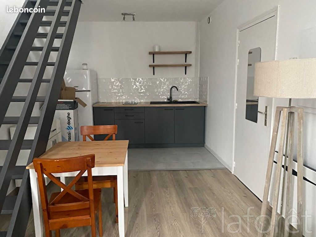 Appartement 1 pièce 28 m² · à Valenciennes · 28 m² · 527 €