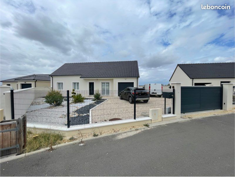 Maison 4 pièces 93 m² · à La Chapelle-Saint-Ursin · 93 m² · 230 000 €