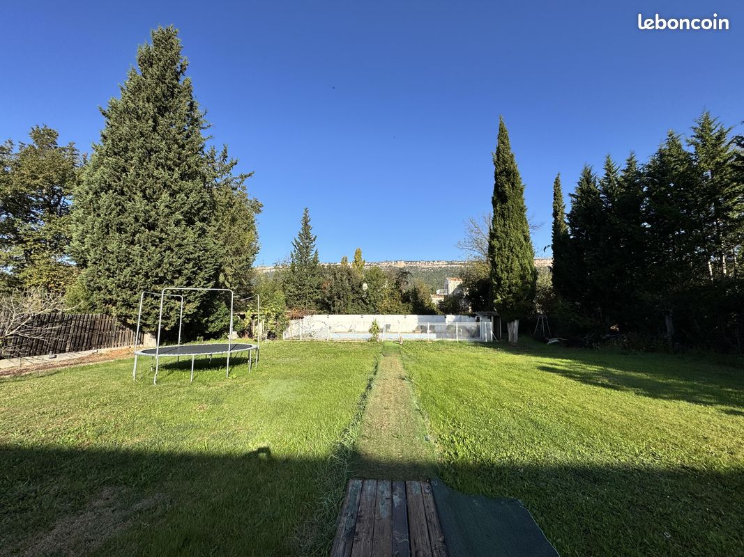 Vente | Maison T6 | 6p | 4ch | 160 m² | Châteauneuf-le-Rouge | Terrasse · Piscine (image 3)