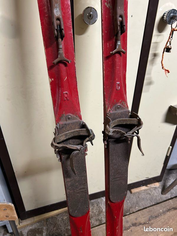 Ski vintage en bois (image 3)