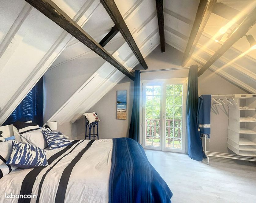 Maison 7 pièces 148 m² · à Pessac · 148 m² · 1 875 €/mois