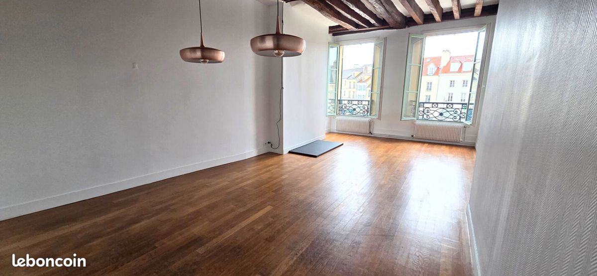 Appartement 4 pièces 89 m² · à Saint-Germain-en-Laye · 89 m² · 2 350 €