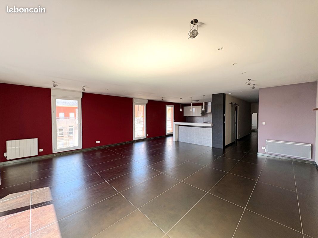 Appartement 3 pièces 115 m² · à Évreux · 115 m² · 1 070 €