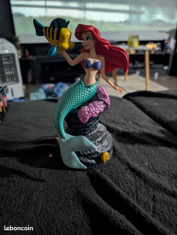 Figurine Ariel la Petite Sirène et Polochon (image 1)