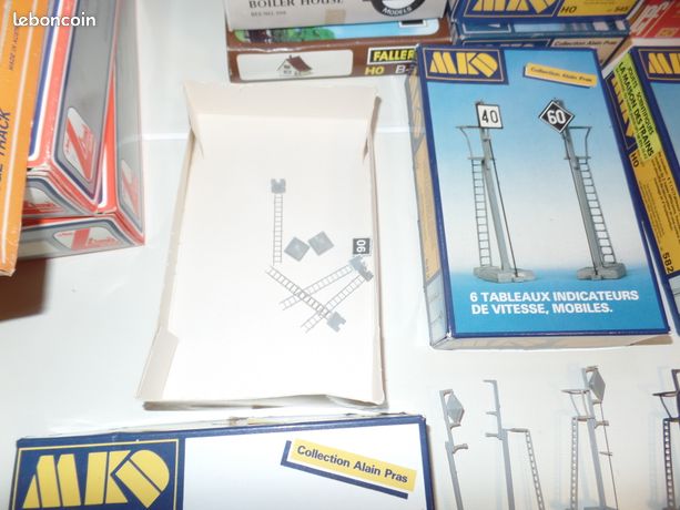 Bâtiment USINE MKD Entrepôt Fret HO, Maquette Complète Pour Train électrique Jouef