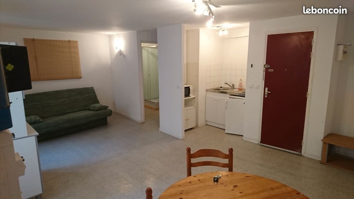 Appartement 1 pièce 36 m² · à Annonay · 36 m² · 270 €