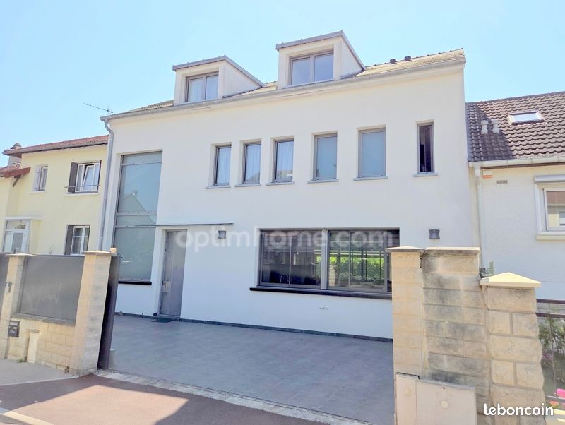 Maison 7 pièces 276 m² (image 2)