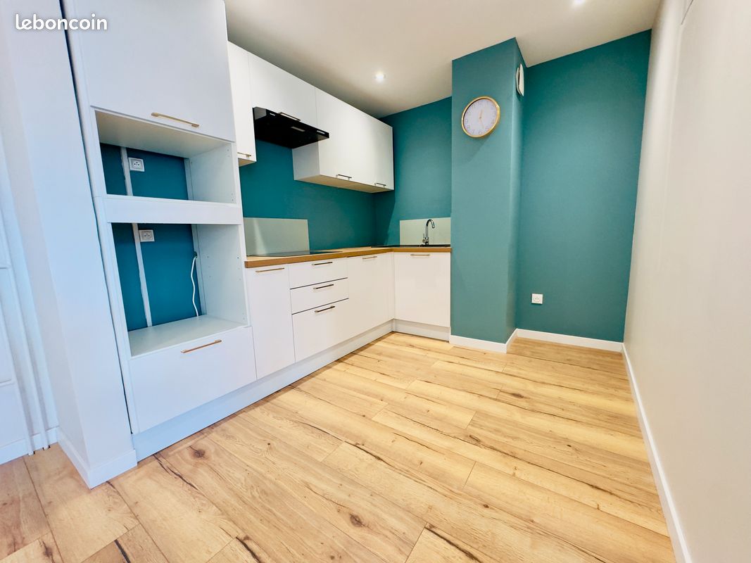 Appartement 4 pièces 78 m² · à Saint-Genis-Laval · 78 m² · 1 120 €/mois