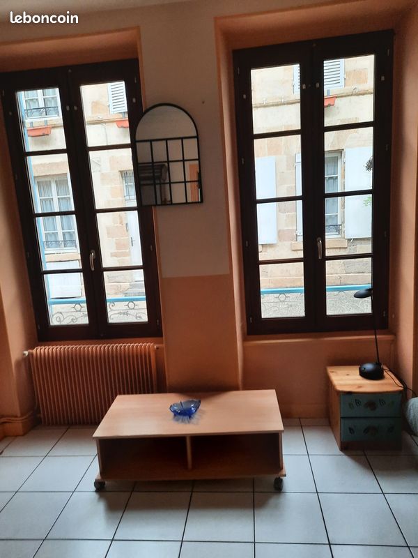 Appartement 4 pièces 26 m² · à Moulins · 26 m² · 360 €