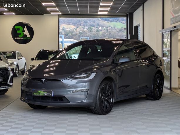 Tesla Model X 2022
