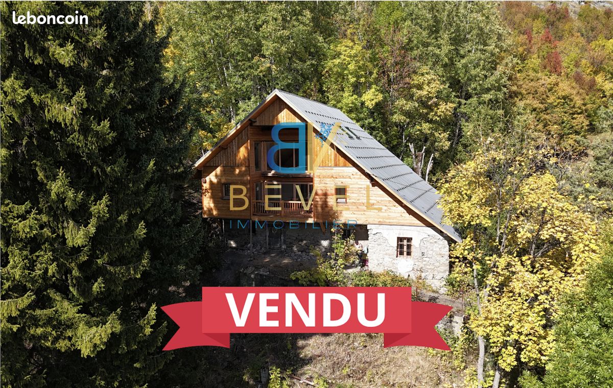 Maison 6 pièces 188 m² · à Villarembert · 188 m² · 448 000 €