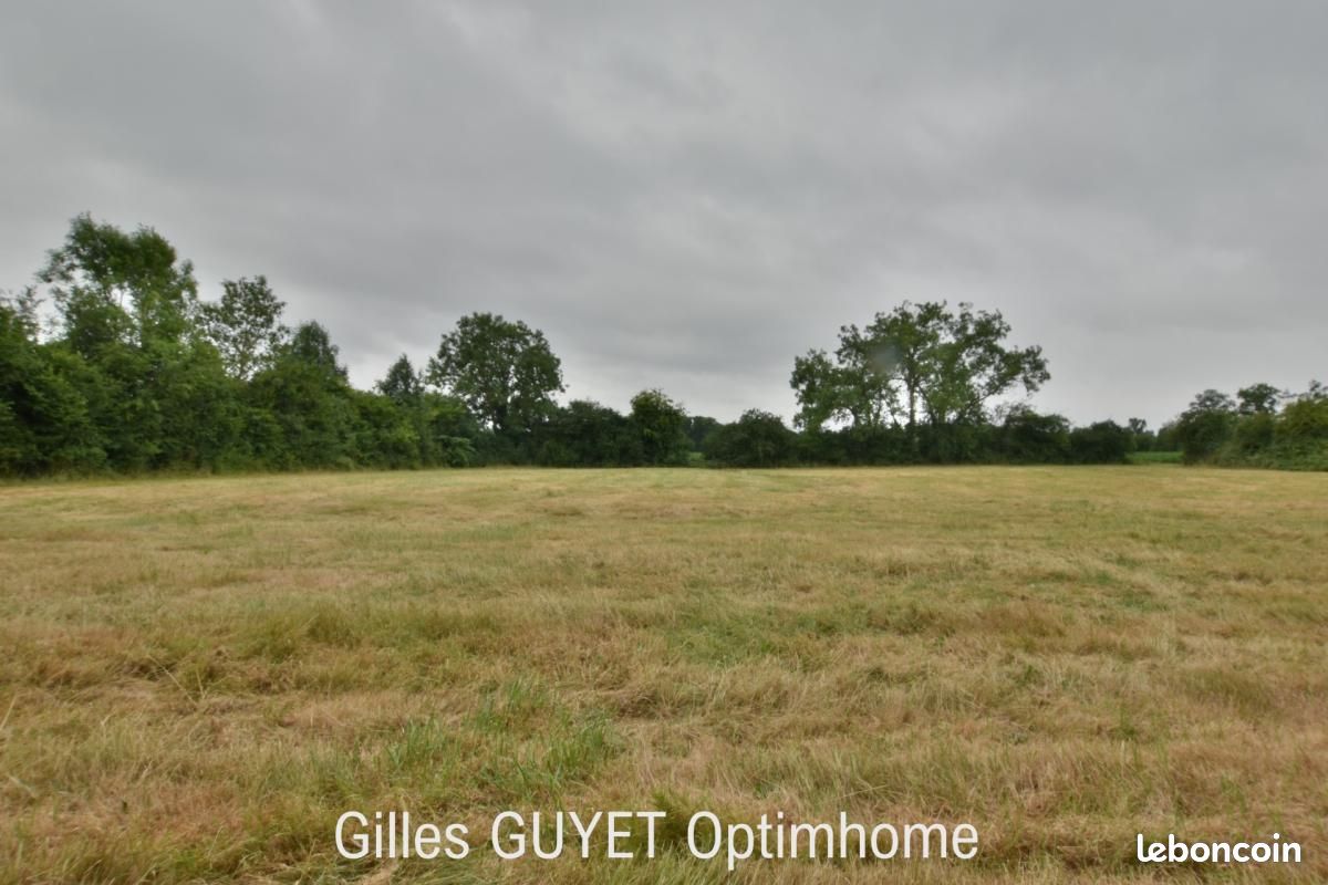 Terrain 5 400 m² Bernay · 33 000 €