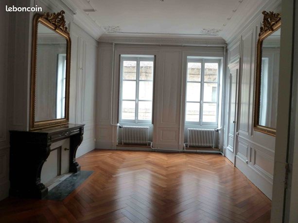 Tres bel appartement besancon grande rue