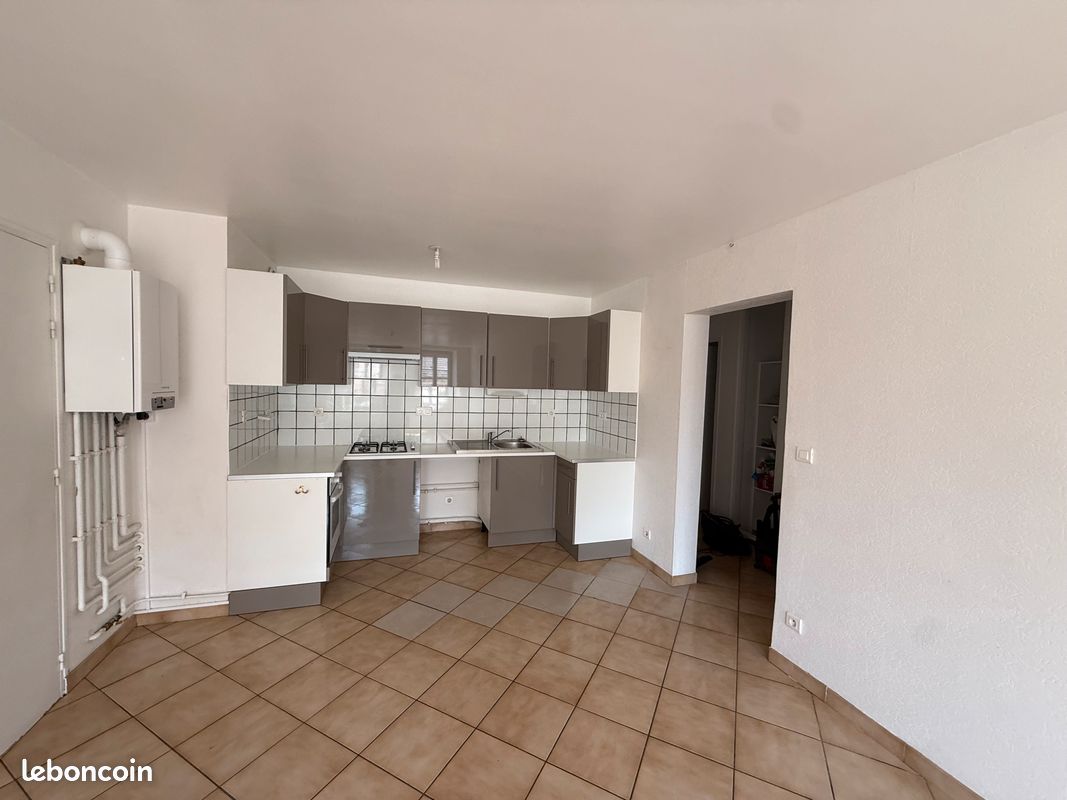 Appartement 4 pièces 72 m² · à Langres · 72 m² · 600 €
