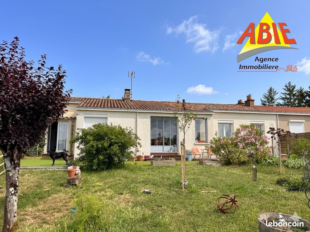 Maison 6 pièces 125 m² · à Fontenay-le-Comte · 125 m² · 186 100 €