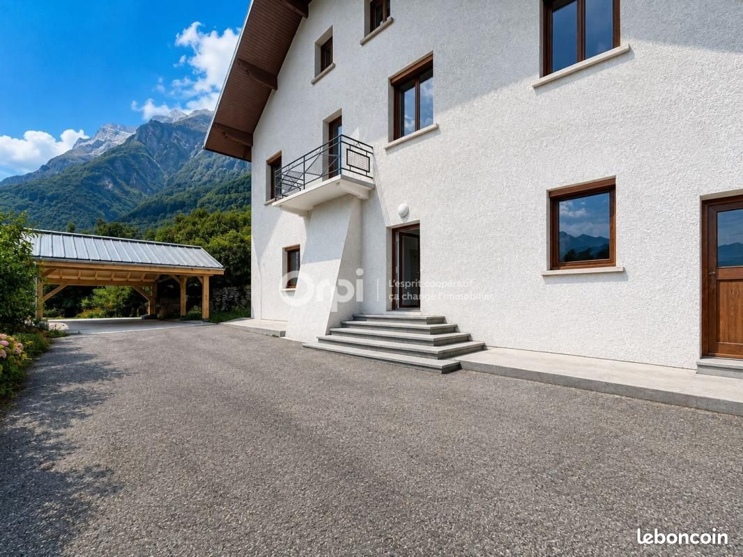 Maison 5 pièces 134 m² · à Grésy-sur-Isère · 134 m² · 380 000 €