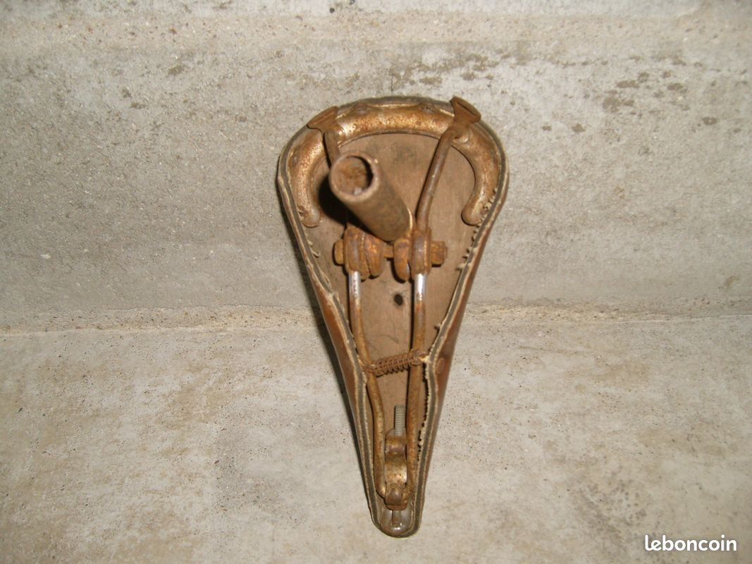ANCIENNE SELLE DE Vélo En Cuir Vintage Mobylette Cyclo (L9) EUR 24,00