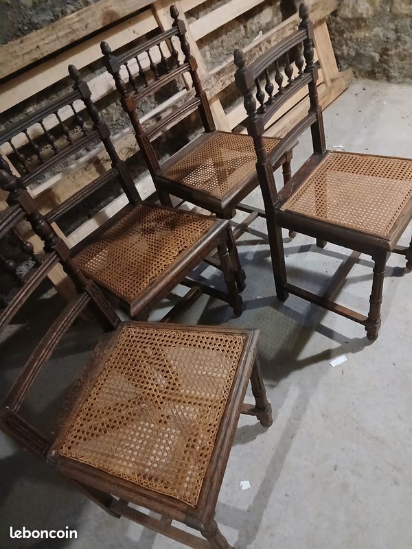 Lot de 4 chaises anciennes (image 1)