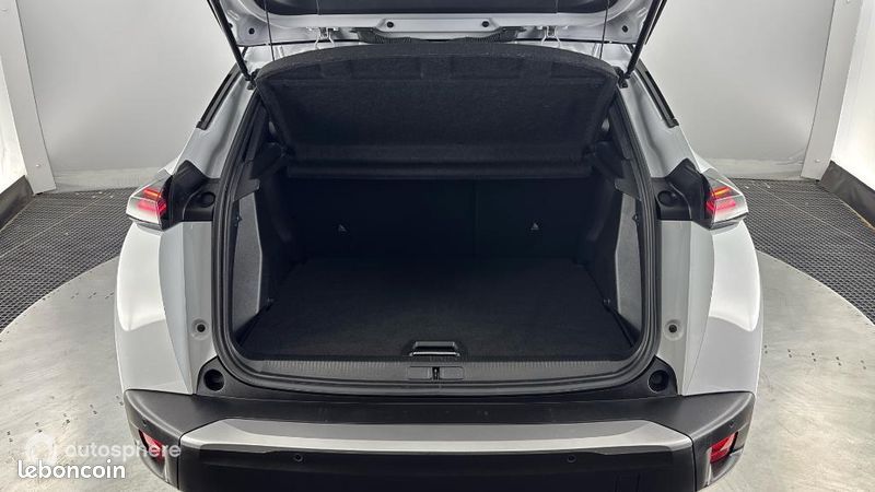 Peugeot 2008 1.2 PureTech 130ch S&S GT EAT8 (image 14)