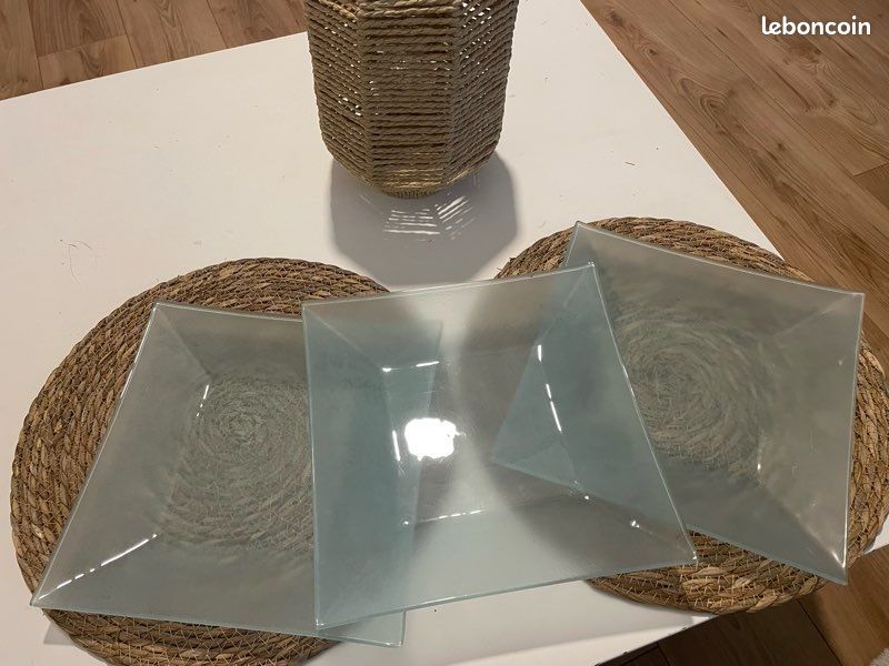Lot de 3 grandes assiettes carrées (image 3)