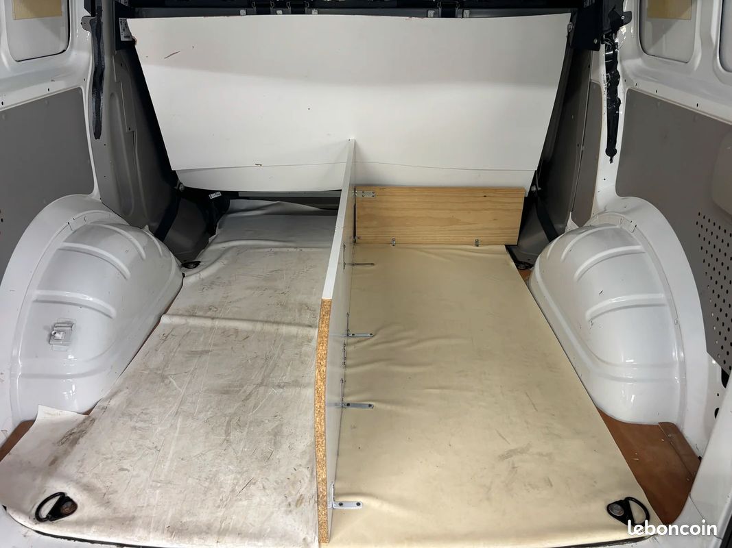 Volkswagen TRANSPORTER Kasten Plus FWD Comfortline (image 32)