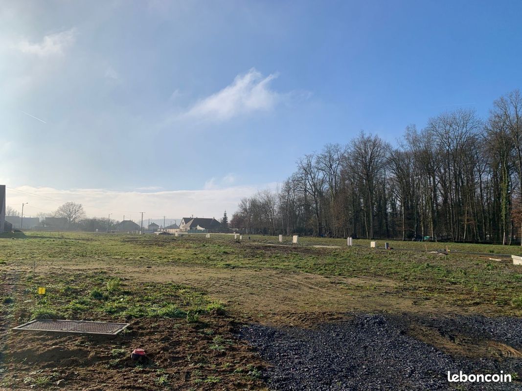 Terrain 471 m² · à Tracy-le-Val · 54 165 €